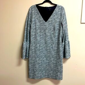 Banana Republic L Black, Gray and White V-neck Shift Dress with Bell Sleeves